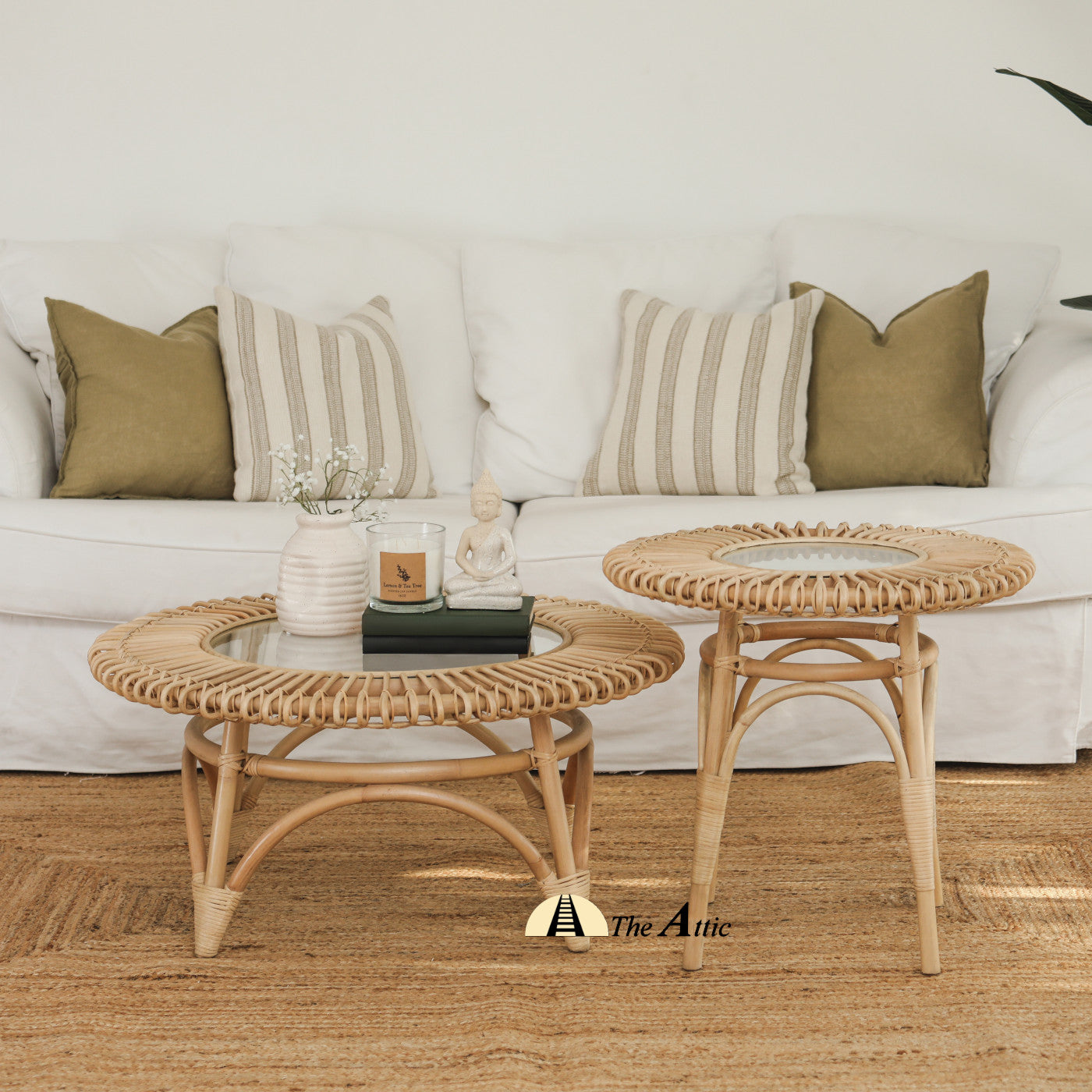 Tiny round deals coffee table