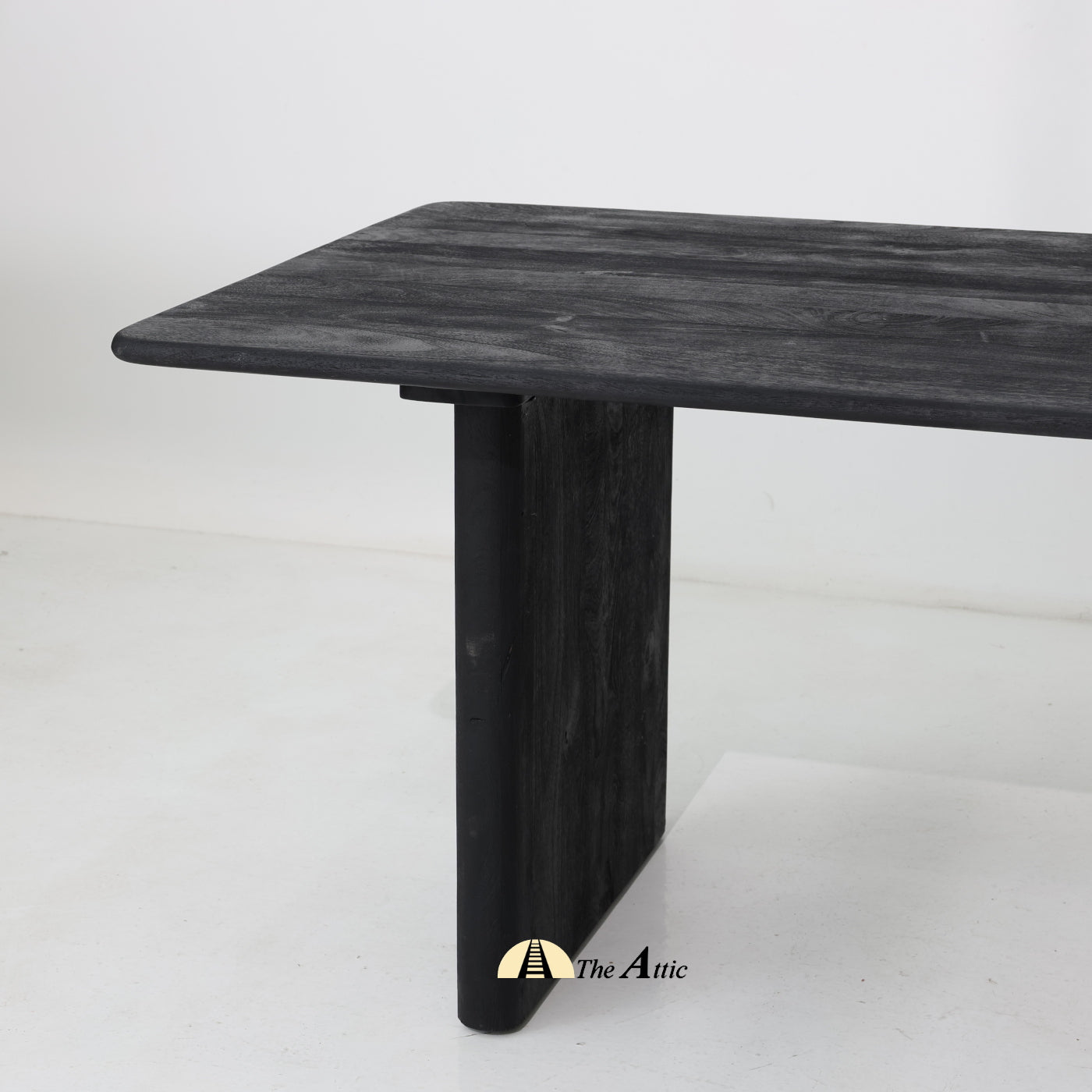 Saga Mango Wood Dining Table - The Attic Dubai