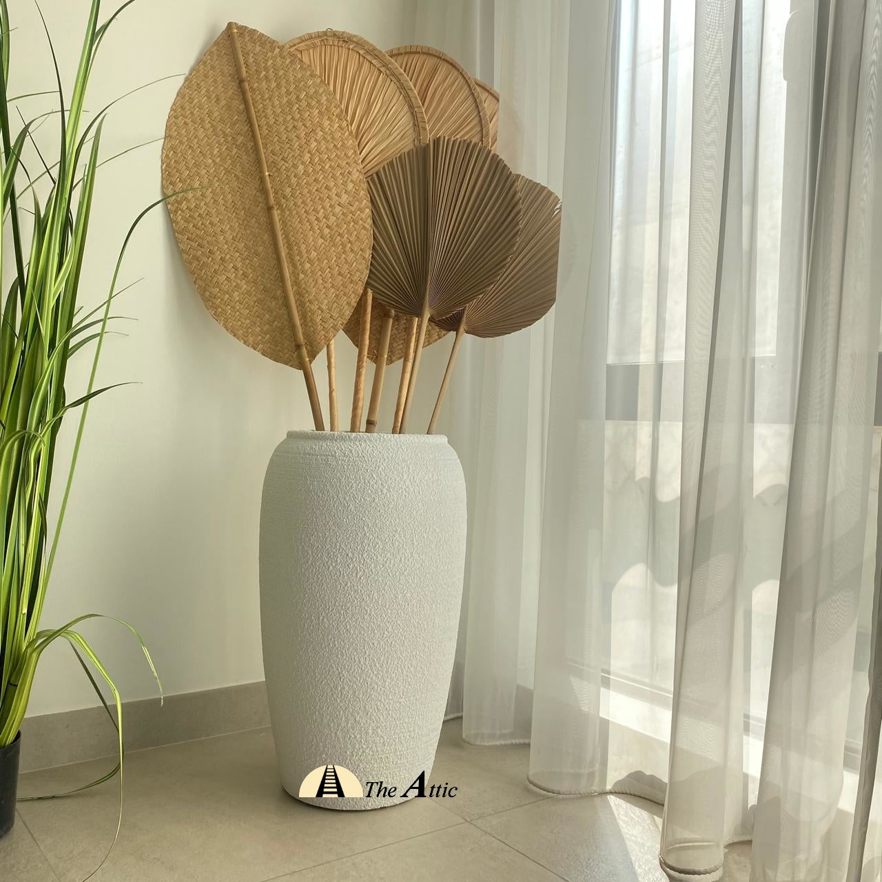 Wadi Planter Vase, White - The Attic Dubai. Home Decoration White Garden Pots Fiberglass Planters Vase Flower Plant Pots Concrete Finish